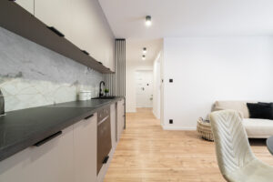 Salon szaro-biały – fotografia wnętrz Tychy